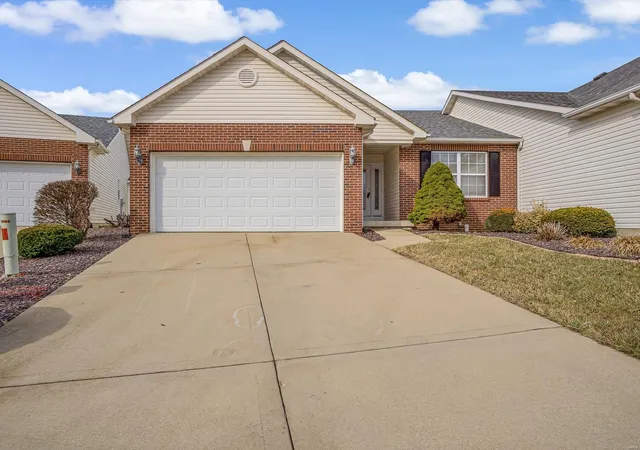 Photo 1 of Single family home for sale at 3249 Colby Ct, Belleville, IL 62226 | MLS# 25011783 | Listing updated on 2025-03-09