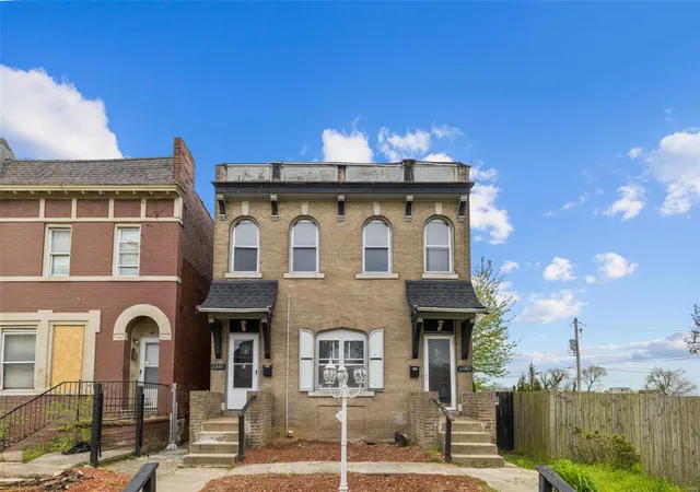Photo 1 of Single family home for sale at 6040 Maple Ave, Saint Louis, MO 63112 | MLS# 25013238 | Listing updated on 2025-05-06