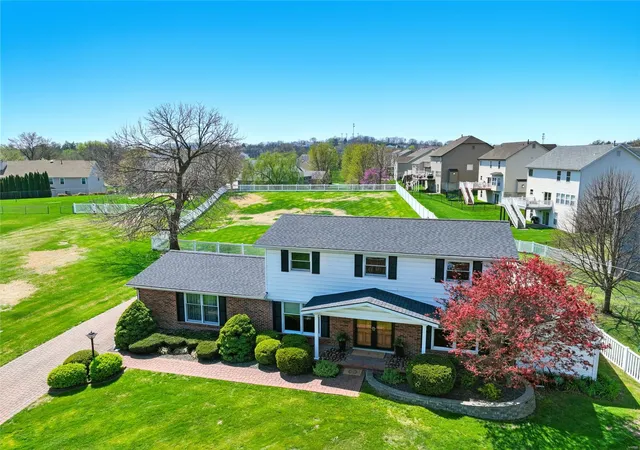 Photo 1 of Single family home for sale at 1311 Clairmont Ln, Saint Charles, MO 63303 | MLS# 25013243 | Listing updated on 2025-04-09