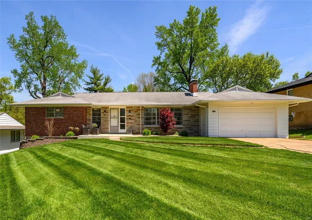 Photo 2 of Single family home for sale at 10025 Stonell Dr, Saint Louis, MO 63123 | MLS# 25013283 | Listing updated on 2025-04-23