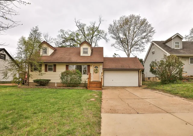 Photo 1 of Single family home for sale at 4401 Treadway Ln, Saint Louis, MO 63134 | MLS# 25013387 | Listing updated on 2025-04-10