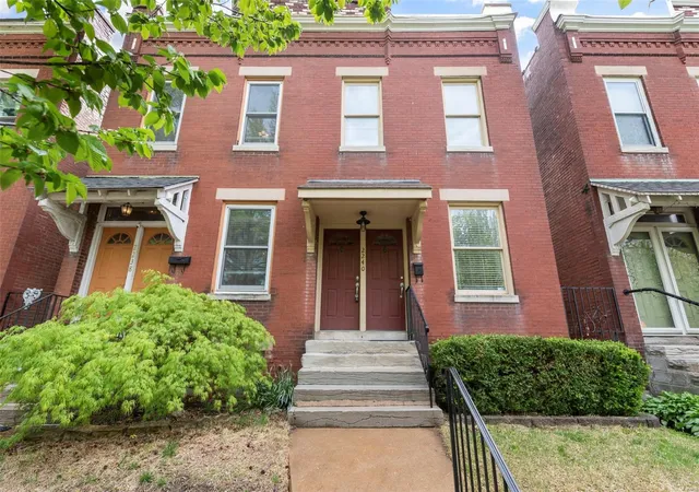 Photo 3 of Townhouse for sale at 2240 Nebraska Ave, Saint Louis, MO 63104 | MLS# 25013884 | Listing updated on 2025-04-18