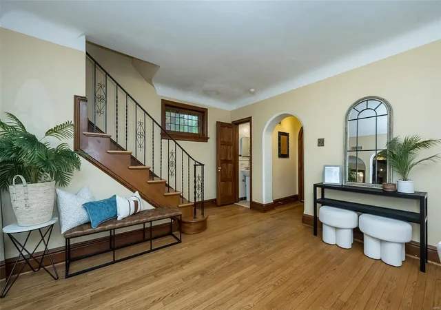 Photo 4 of Single family home for sale at 7823 Gannon Ave, Saint Louis, MO 63130 | MLS# 25014437 | Listing updated on 2025-04-09