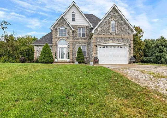 Photo 1 of House for sale at 4 King Ln, Montgomery City, MO 63361 | MLS# 25014980 | Listing updated on 2025-05-07