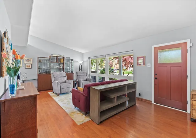 Photo 4 of Single family home for sale at 8116 Amherst Ave, Saint Louis, MO 63130 | MLS# 25017083 | Listing updated on 2025-04-24