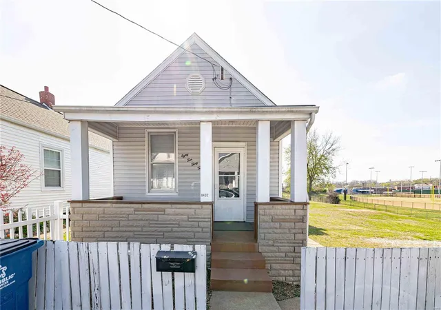 Photo 1 of Single family home for sale at 8432 Tennessee Ave, Saint Louis, MO 63125 | MLS# 25017269 | Listing updated on 2025-05-09