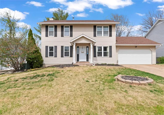 Photo 1 of Single family home for sale at 1295 Colby Dr, Saint Peters, MO 63376 | MLS# 25017336 | Listing updated on 2025-04-04