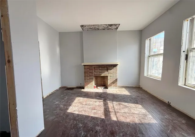 Photo 4 of Multi family home for sale at 3949 Palm St, Saint Louis, MO 63107 | MLS# 25017467 | Listing updated on 2025-04-10