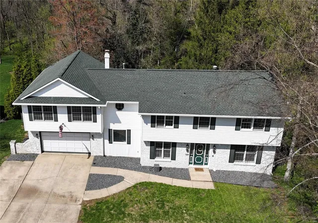 Photo 1 of Single family home for sale at 1702 Blu Fountain, Godfrey, IL 62035 | MLS# 25017509 | Listing updated on 2025-04-10