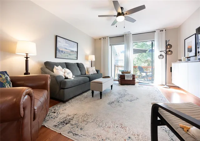Listing Photo 3 - Condo for sale in building located at 749 Sugar Gln Dr, Saint Peters, MO 63376 - Unit #8