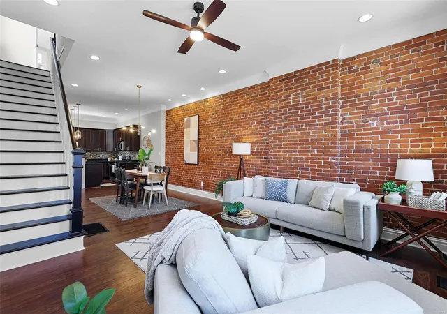 Photo 2 of Single family home for sale at 3507 Wisconsin Ave, Saint Louis, MO 63118 | MLS# 25018896 | Listing updated on 2025-04-08