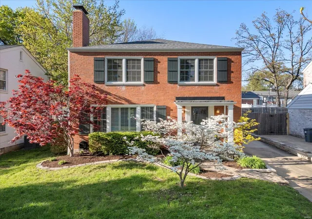 Photo 2 of Single family home for sale at 9359 Pine Ave, Saint Louis, MO 63144 | MLS# 25019022 | Listing updated on 2025-04-22