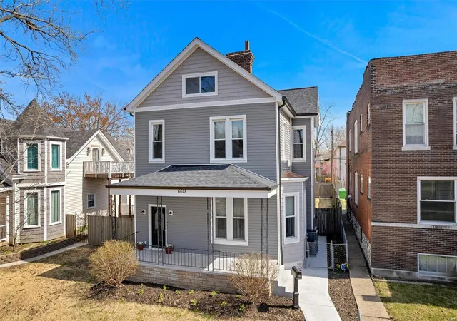 Photo 3 of Single family home for sale at 6618 Vermont Ave, Saint Louis, MO 63111 | MLS# 25019283 | Listing updated on 2025-05-01