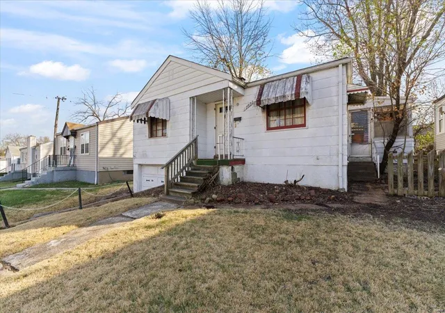 Photo 2 of Single family home for sale at 7532 Eunice Ave, Saint Louis, MO 63136 | MLS# 25019395 | Listing updated on 2025-04-09