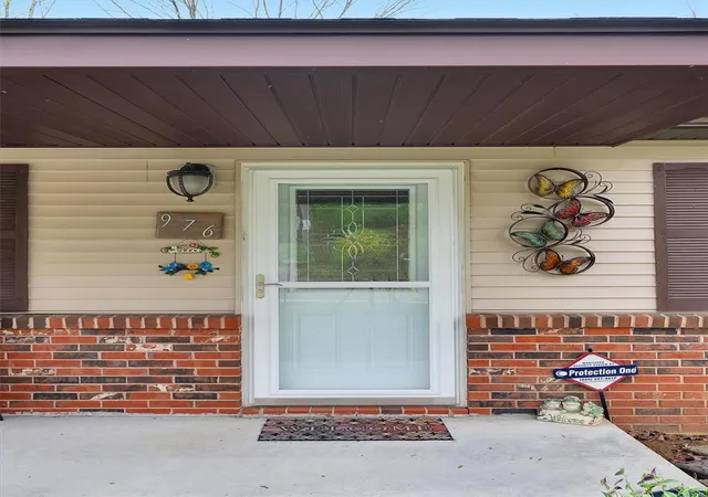 Photo 3 of Single family home for sale at 976 Oak, Saint Clair, MO 63077 | MLS# 25019423 | Listing updated on 2025-04-04