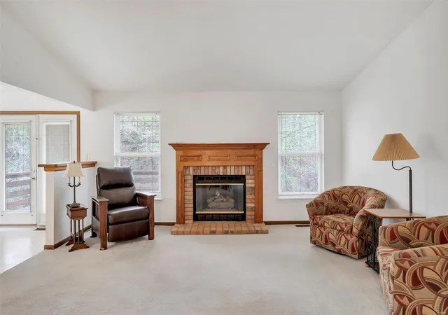 Photo 3 of Condo for sale at 119 Southern Oaks Dr #3A, Saint Charles, MO 63303 | MLS# 25020037 | Listing updated on 2025-04-07