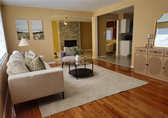 Photo 3 of Single family home for sale at 9914 Lewis And Clark Blvd, Saint Louis, MO 63136 | MLS# 25020585 | Listing updated on 2025-04-12