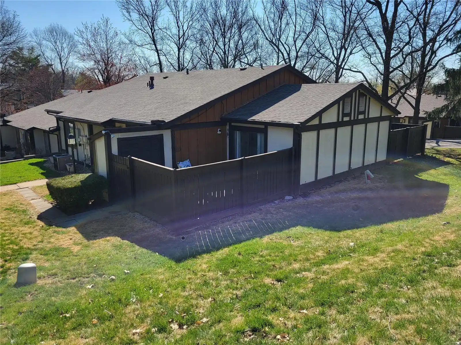 Listing Photo 1 - Condo for sale in 11157 Whispering Oaks Dr located at 11157 Whispering Oaks Dr, Saint Louis, MO 63136 - Unit 11157 Whispering Oaks Dr