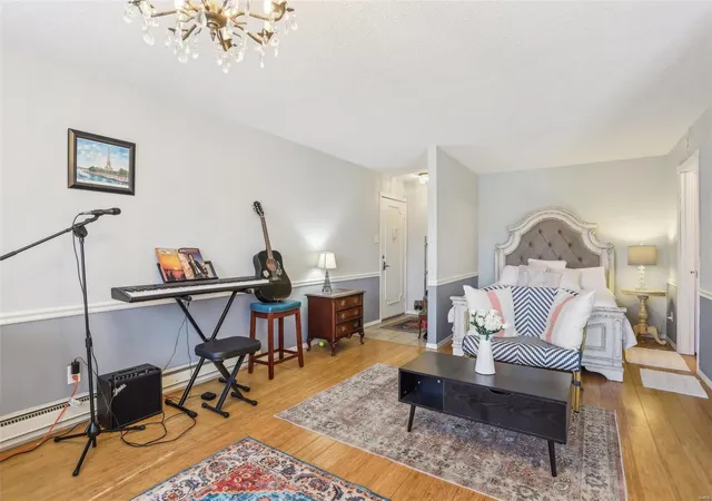 Photo 3 of Condo for sale at 1711 Mayenne Ct #H, Saint Louis, MO 63125 | MLS# 25021413 | Listing updated on 2025-04-12