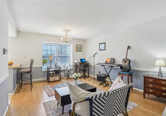Photo 4 of Condo for sale at 1711 Mayenne Ct #H, Saint Louis, MO 63125 | MLS# 25021413 | Listing updated on 2025-04-12