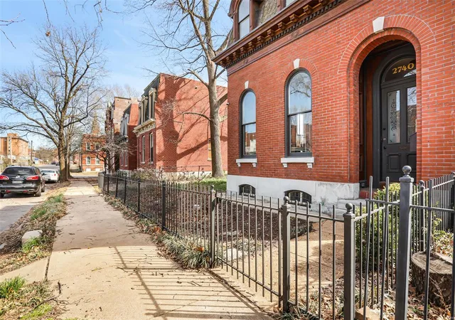 Photo 1 of Single family home for sale at 2740 Miami St, Saint Louis, MO 63118 | MLS# 25021438 | Listing updated on 2025-04-07
