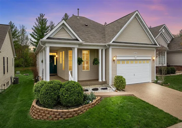 Photo 1 of Single family home for sale at 2062 Hawks Landing Dr, Lake Saint Louis, MO 63367 | MLS# 25021502 | Listing updated on 2025-04-07
