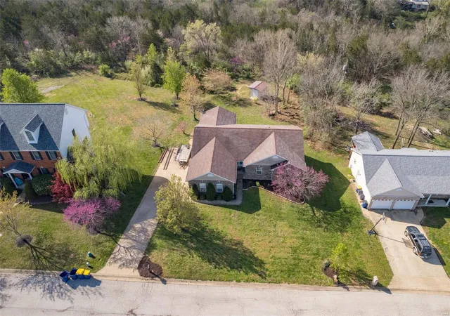 5th image of 224 Patricia Lee Dr, De Soto, MO 63020 | MLS# 25021506