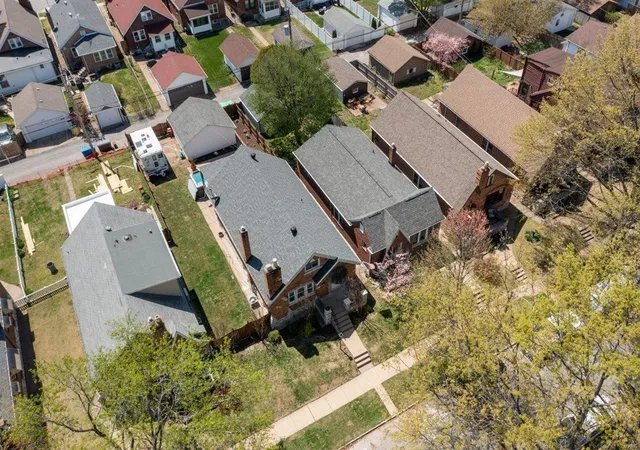 Photo 1 of Single family home for sale at 5636 Itaska St, Saint Louis, MO 63109 | MLS# 25021550 | Listing updated on 2025-04-24