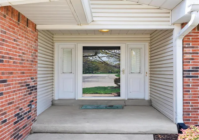 Photo 3 of Condo for sale at 27 Biloxi Ct #43A, Saint Charles, MO 63303 | MLS# 25021554 | Listing updated on 2025-04-10