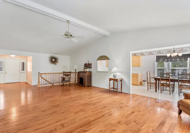 Listing Photo 5 - Condo for sale in building located at 27 Biloxi Ct, Saint Charles, MO 63303 - Unit #43A