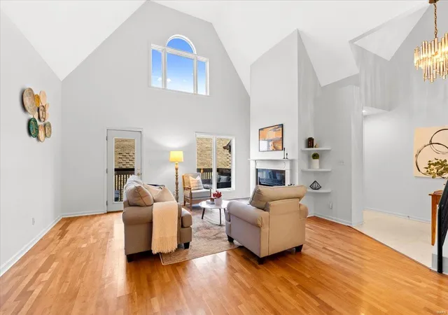 Photo 4 of Townhouse for sale at 4111 W Pine Blvd #12, Saint Louis, MO 63108 | MLS# 25021636 | Listing updated on 2025-04-24