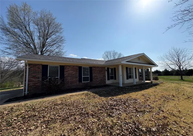 Photo 2 of Single family home for sale at 2416 Rockford School Rd, Saint Clair, MO 63077 | MLS# 25021734 | Listing updated on 2025-04-09