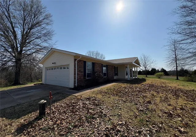 Photo 3 of Single family home for sale at 2416 Rockford School Rd, Saint Clair, MO 63077 | MLS# 25021734 | Listing updated on 2025-04-09