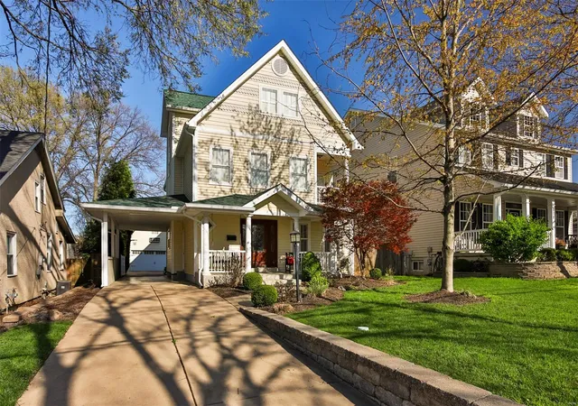 Photo 1 of Single family home for sale at 922 Simmons Ave, Saint Louis, MO 63122 | MLS# 25021735 | Listing updated on 2025-04-15