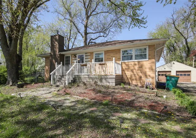4th image of 111 Brookside Dr, O Fallon, IL 62269 | MLS# 25021769