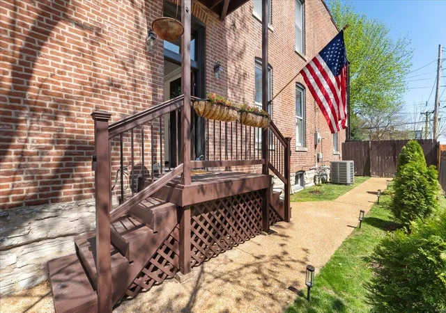 Photo 2 of Single family home for sale at 3016 Salena St, Saint Louis, MO 63118 | MLS# 25021792 | Listing updated on 2025-04-09
