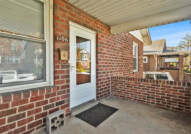 Photo 23 of Single family home for sale at 1106 Yale Ave, Saint Louis, MO 63117 | MLS# 25021864 | Listing updated on 2025-04-08