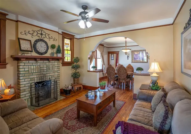Photo 2 of Single family home for sale at 252 Roberts St, Sainte Genevieve, MO 63670 | MLS# 25021870 | Listing updated on 2025-04-10