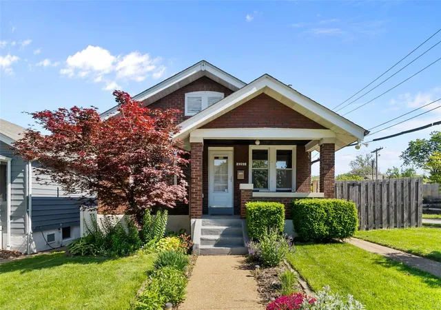 Photo 1 of Single family home for sale at 6201 Odell St, Saint Louis, MO 63139 | MLS# 25021879 | Listing updated on 2025-05-07