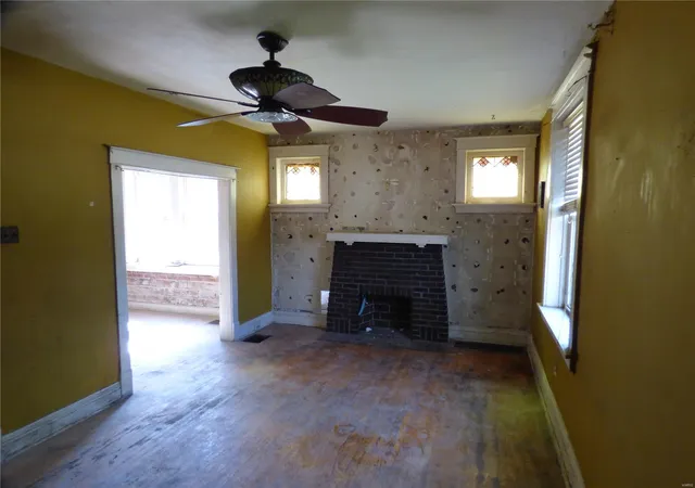 Photo 2 of Single family home for sale at 5086 Arlington Ave, Saint Louis, MO 63120 | MLS# 25021888 | Listing updated on 2025-04-08