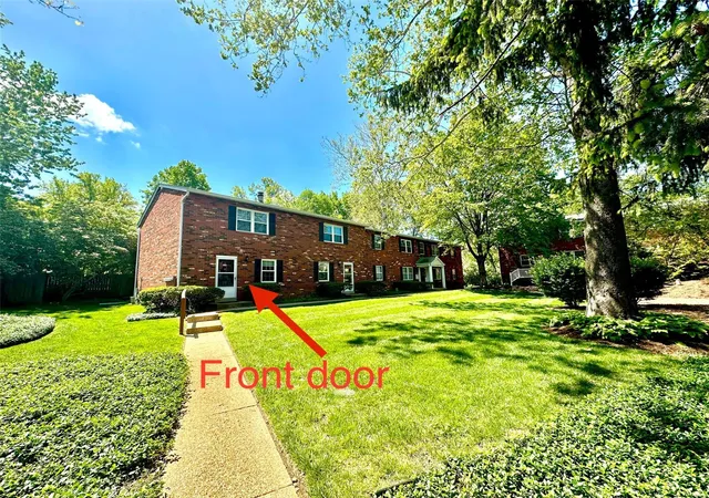 Photo 1 of Townhouse for sale at 1041 N Clay Ave, Saint Louis, MO 63122 | MLS# 25021922 | Listing updated on 2025-04-10