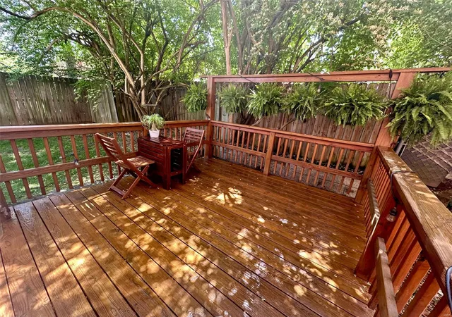 Photo 2 of Townhouse for sale at 1041 N Clay Ave, Saint Louis, MO 63122 | MLS# 25021922 | Listing updated on 2025-04-10