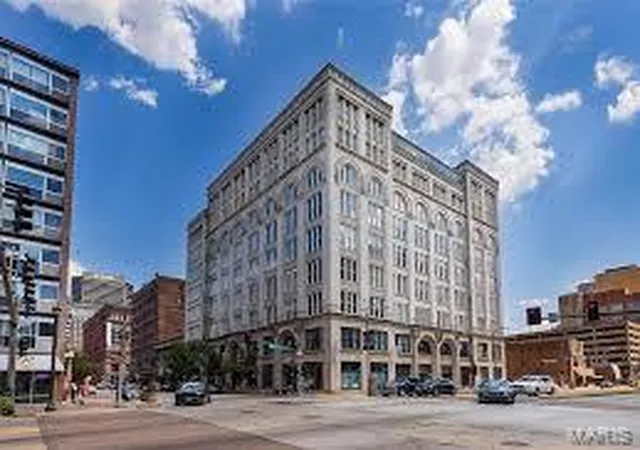 Listing Photo 1 - Condo for sale in building located at 1136 Washington Ave, St. Louis, MO 63101 - Unit #312