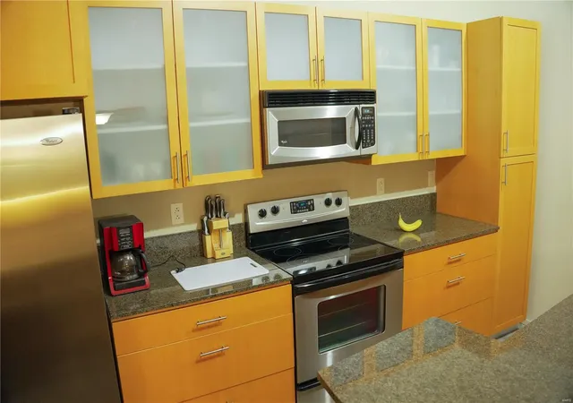 Listing Photo 3 - Condo for sale in building located at 1136 Washington Ave, St. Louis, MO 63101 - Unit #312