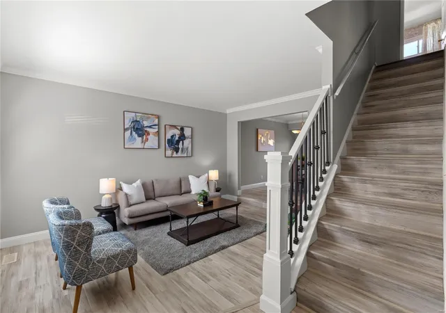 Photo 2 of Townhouse for sale at 13257 Cochero Dr, Saint Louis, MO 63141 | MLS# 25021991 | Listing updated on 2025-04-10