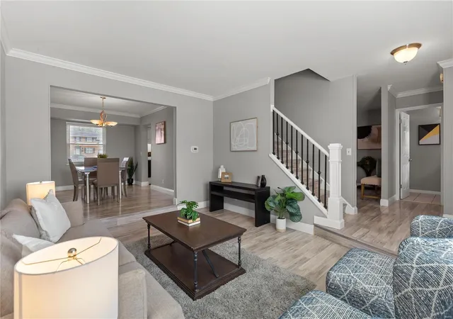 Photo 4 of Townhouse for sale at 13257 Cochero Dr, Saint Louis, MO 63141 | MLS# 25021991 | Listing updated on 2025-04-10