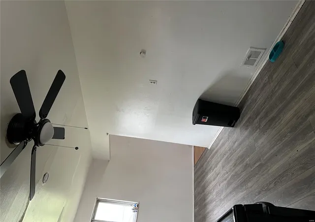 Photo 3 of Single family home for sale at 4211 Ravenwood Ave, Saint Louis, MO 63121 | MLS# 25021999 | Listing updated on 2025-04-09