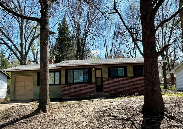 Photo 1 of Single family home for sale at 11606 Herefordshire Dr, Saint Louis, MO 63138 | MLS# 25022000 | Listing updated on 2025-04-09