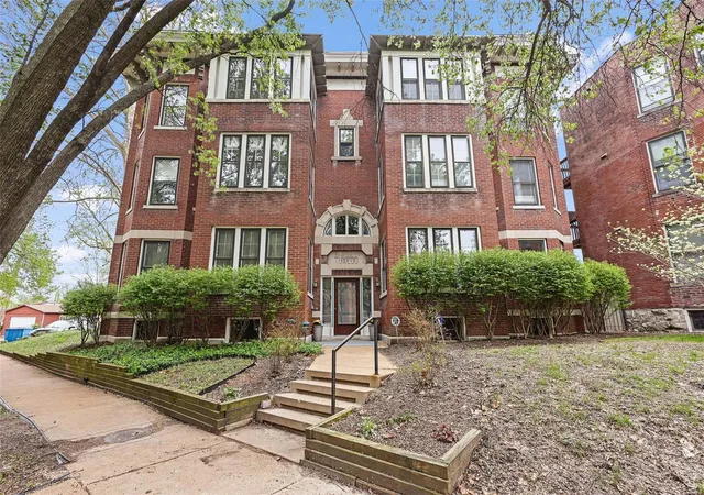 Photo 1 of Condo for sale at 5858 Nina Pl #3E, Saint Louis, MO 63112 | MLS# 25022034 | Listing updated on 2025-04-23