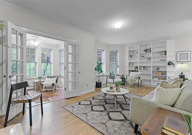 Photo 2 of Condo for sale at 5858 Nina Pl #3E, Saint Louis, MO 63112 | MLS# 25022034 | Listing updated on 2025-04-23